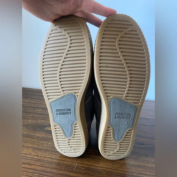 Johnston & Murphy, 11.5, mens gray suede lace up chukka boot like new condition - Picture 10 of 11